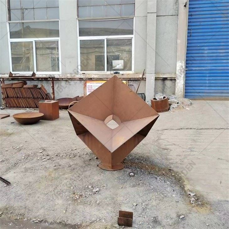 Cube Sculpture