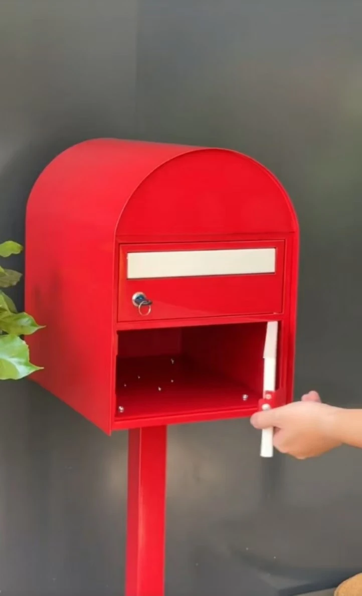 Garden Column Waterproof Letterbox