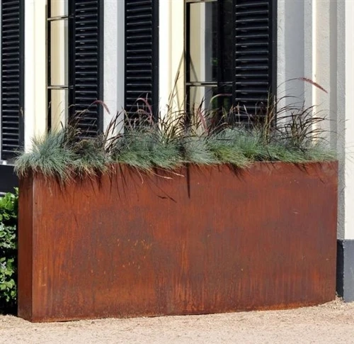 Nove čelične žardinjere Corten za moderne vanjske krajolike