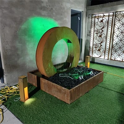 Lunar Arc Corten Steel Water Feature Vanjska zavjesa za uređenje okoliša