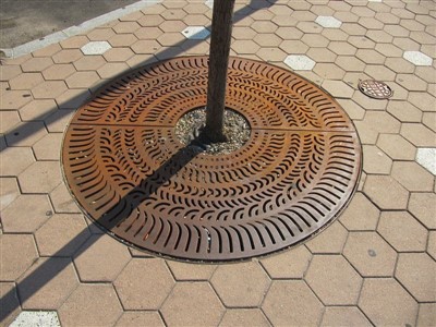 Metalna čelična rešetka za drvo