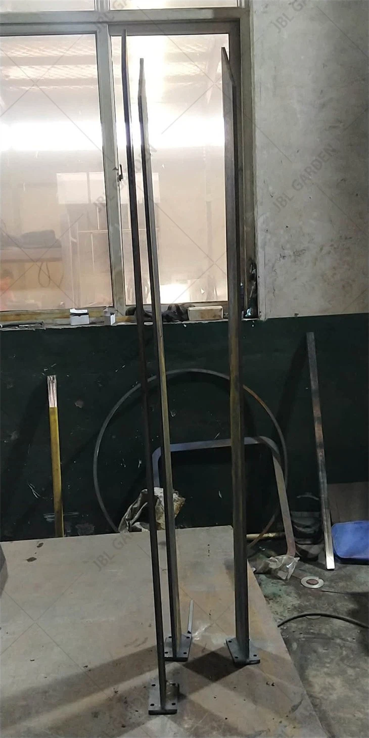 STEEL FENCE POST